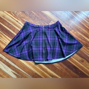 Hot Topic 3x Skirt